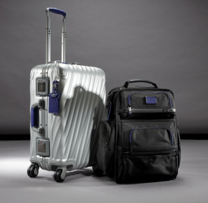TUMI for ANAにアルミ製スーツケースとバックパック