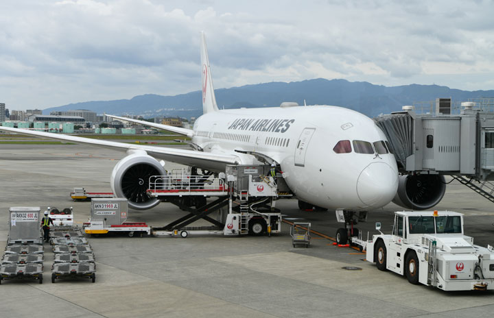 JALとCBcloud、常温貨物を当日配送　法人対象、羽田・伊丹など14空港で空陸一貫