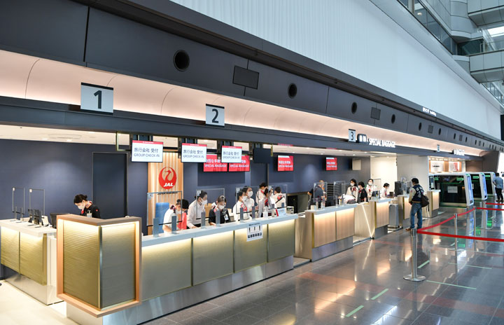 JAL、羽田国内線カウンター全面刷新　”スマートエアポート”で自動化や配置見直し