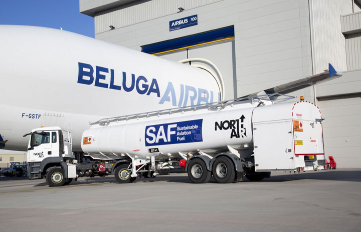 エアバス、ベルーガにSAF使い初飛行　食用油由来燃料でCO2削減へ