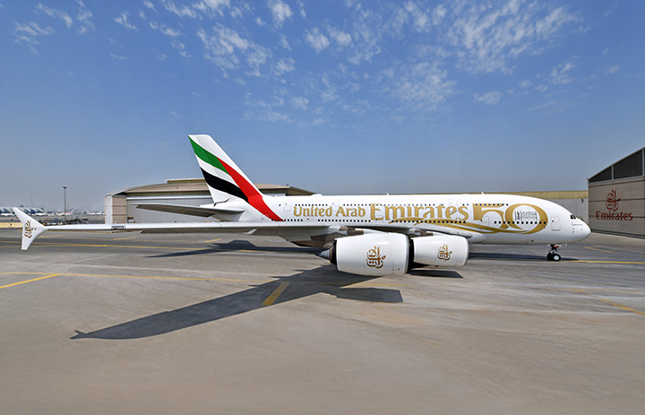 エミレーツ航空、建国50周年デカール機 A380と777に