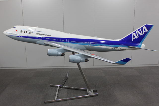 全日空商事 ANA ボーイング 747-400