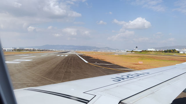 伊丹空港w1から離陸の遊覧飛行 写真特集 ジェイエアitami日帰り体験ツアー