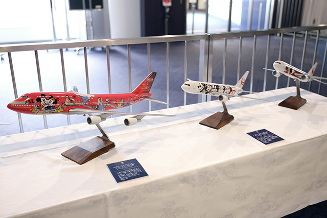 JAL DREAM EXPRESS Disney モデルプレーン 1/200 ディズニー ドリーム