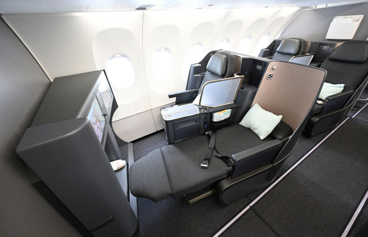 羽田－ソウルもリビングのようなフルフラット 写真特集・大韓航空