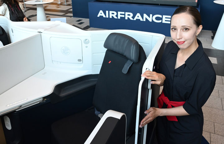 エールフランス、個室ビジネスクラス都内で公開