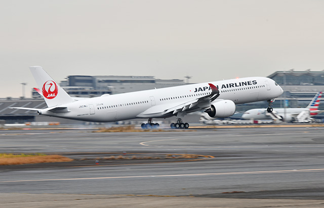 JALのA350-1000、羽田に初号機着 旗艦機19年ぶり刷新、1/24就航