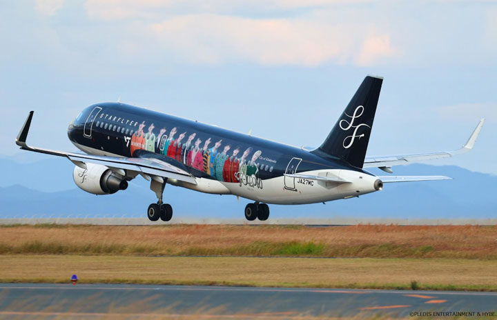 スターフライヤー、韓国アイドル「SEVENTEEN」機6月まで延長