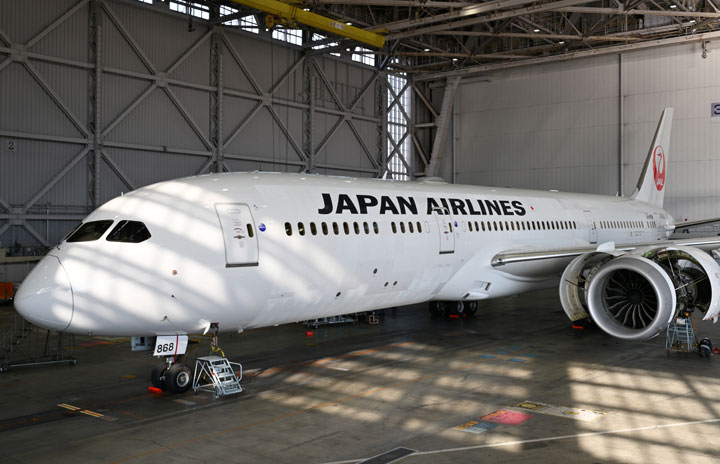 JALの787、シアトルでデルタ航空737の尾翼に主翼接触 けが人なし