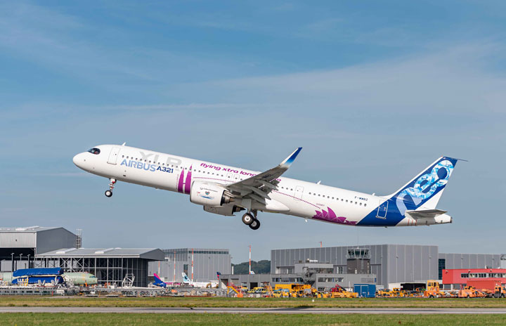 アリタリア航空 A I R B U S-A321 アリタリア航空 A I R B U S-A321