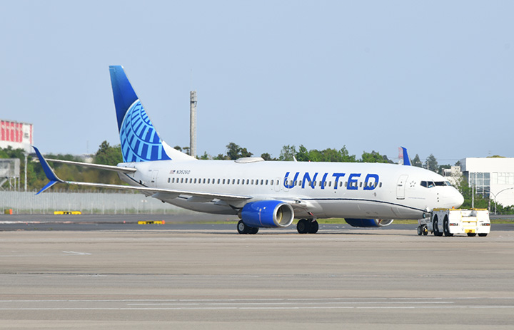 ユナイテッド航空　ピン　A005 ユナイテッド航空ピンA005