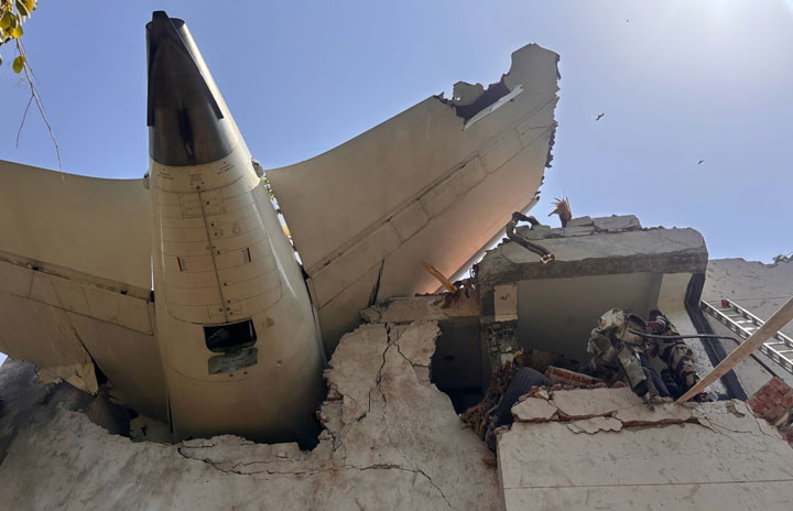 787、14年で初の墜落・死亡事故 エア・インディアAI171便、乗客1人生存