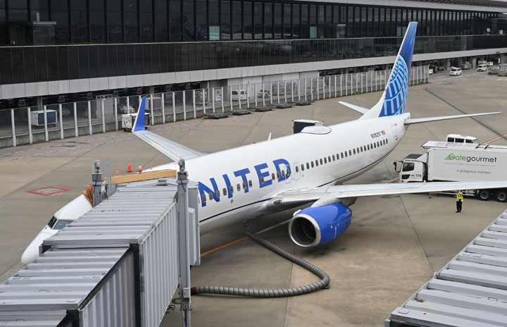ユナイテッド航空UA32便、関空へ緊急着陸 JTSBが13日から調査