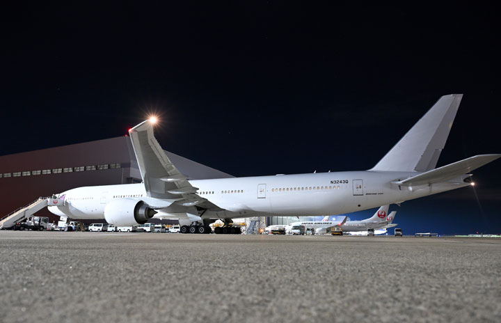 251110_0128_777_jal-720