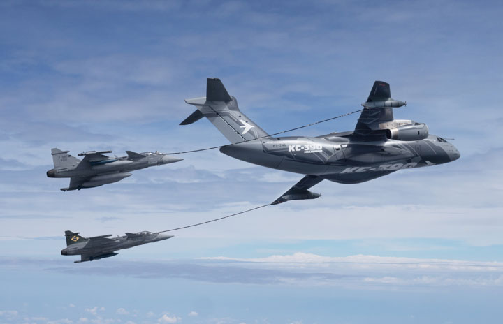 251114_KC390_gripen_02-720.jpg