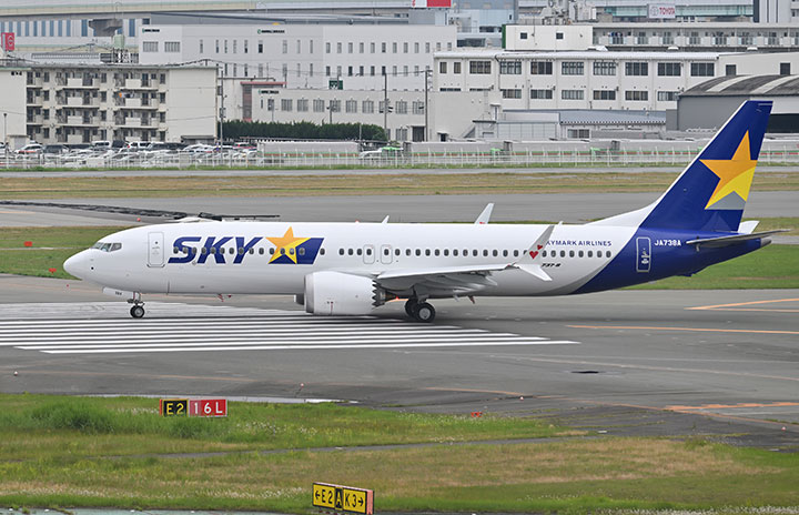 スカイマーク、737-8就航 日本初の737MAX