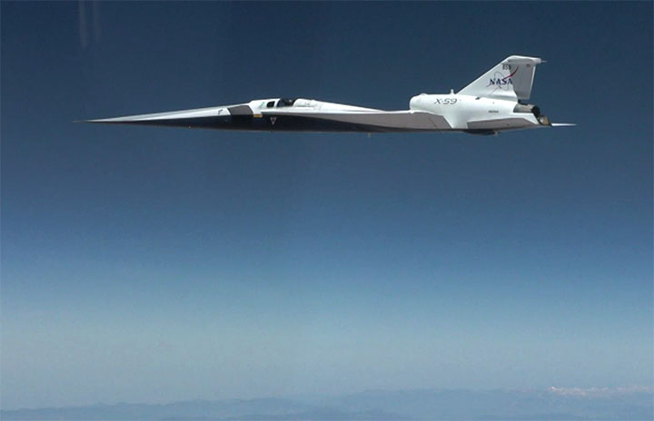 花 超低空飛行 様 NASAのX-59、初の超音速飛行 静粛実証へ前進