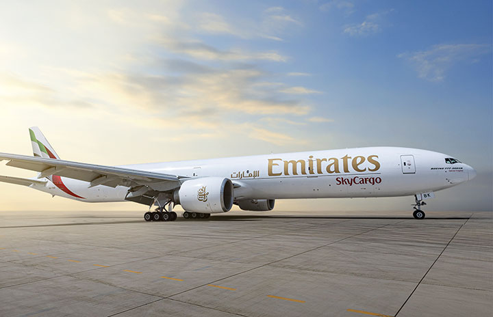 値下げ　B777-300ER　完成記念メダル　ボーイング　激レア　航空ファン必見 260701_777SF_uae_01-720.jpg