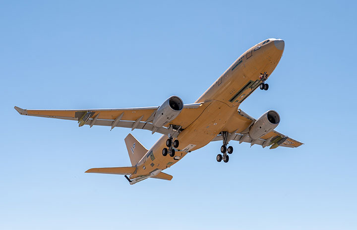 A330 MRTT、カナダ空軍向け初号機が初飛行 CC-330「ハスキー」