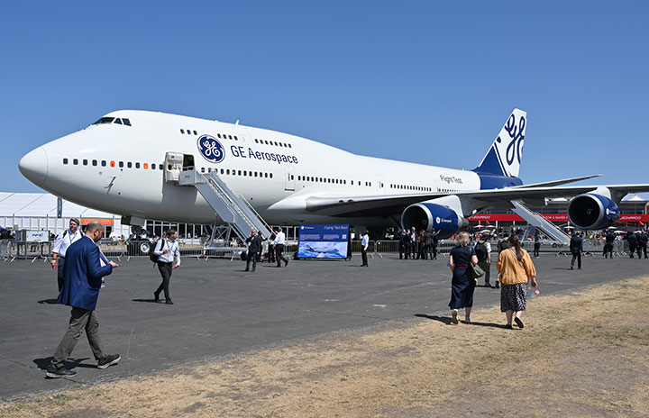 JAL ボーイング747約120cm ディスプレイ『無かったエンジン有りました
