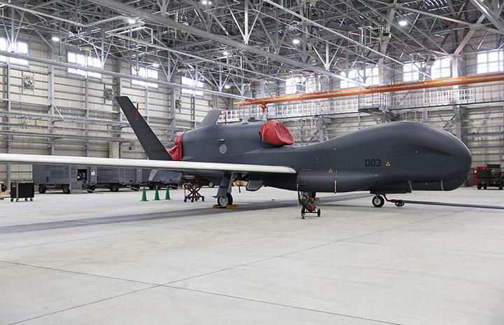 空自の無人偵察機RQ-4B、鳥取沖で墜落と推定 受領初号機か
