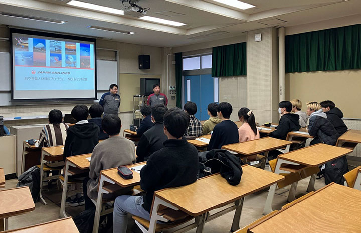 JAL, ANA and seven manufacturers add aviation HR program to Kobe Kosen curriculum